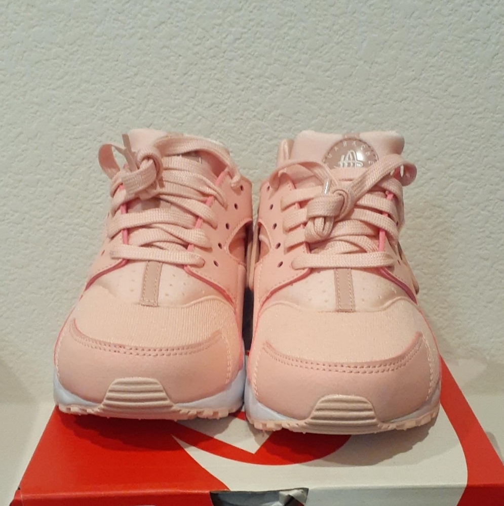 Pink Nike Huaraches